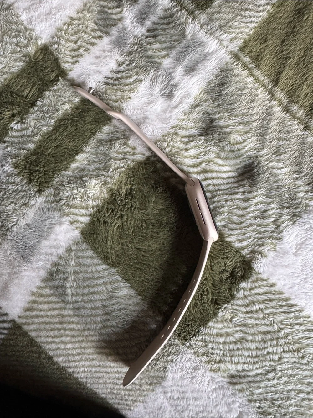 Apple Watch SE3 - Starlight with Starlight S/M Band (charging cord included)